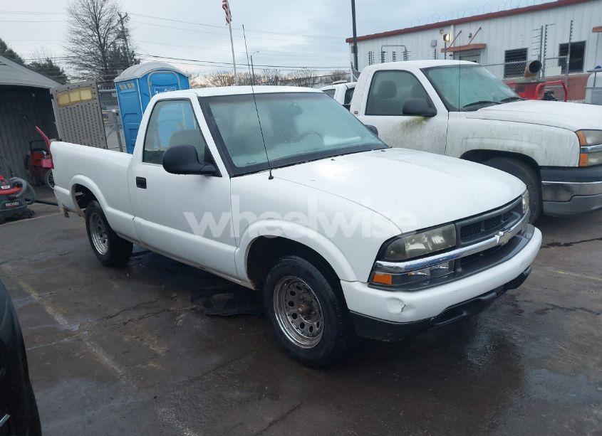 1997 Chevrolet S-10 FLEETSIDE (VIN 1GCCS1447VK239132) main photo