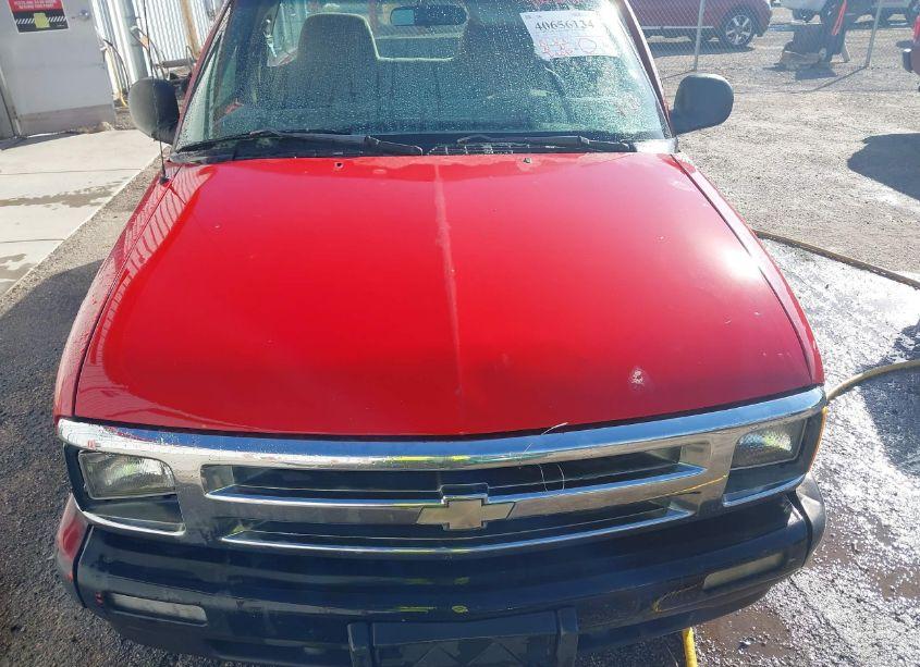 Photo 10 of 1998 Chevrolet S-10 FLEETSIDE (VIN 1GCCS1447W8187435)