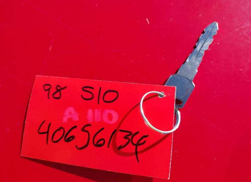 Photo 11 of 1998 Chevrolet S-10 FLEETSIDE (VIN 1GCCS1447W8187435)