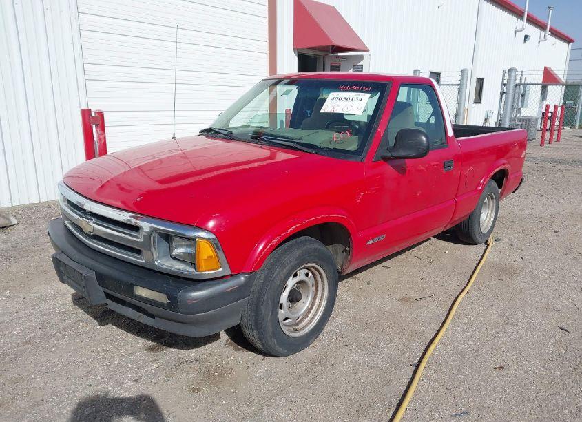 Photo 2 of 1998 Chevrolet S-10 FLEETSIDE (VIN 1GCCS1447W8187435)