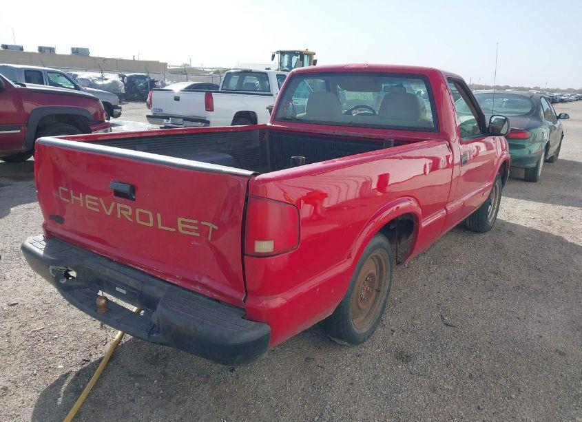 Photo 4 of 1998 Chevrolet S-10 FLEETSIDE (VIN 1GCCS1447W8187435)