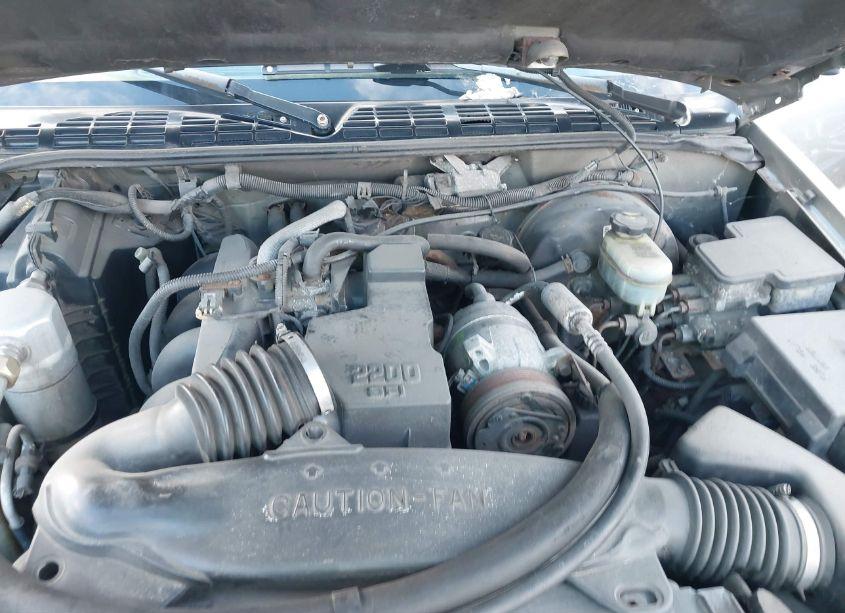 Photo 10 of 1998 Chevrolet S-10 FLEETSIDE (VIN 1GCCS1448WK257172)