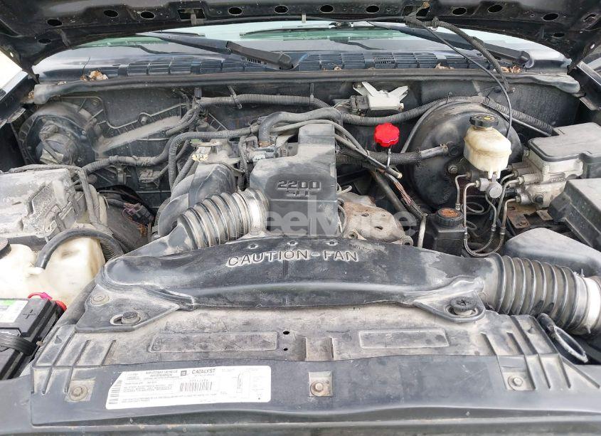 Photo 10 of 1999 Chevrolet S-10 (VIN 1GCCS1448XK236761)