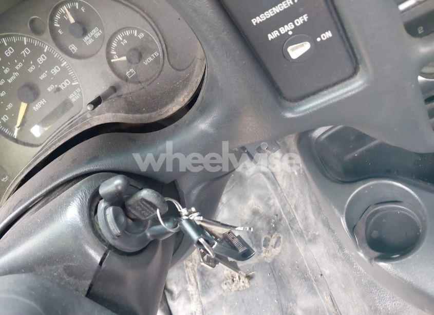 Photo 11 of 1999 Chevrolet S-10 (VIN 1GCCS1448XK236761)