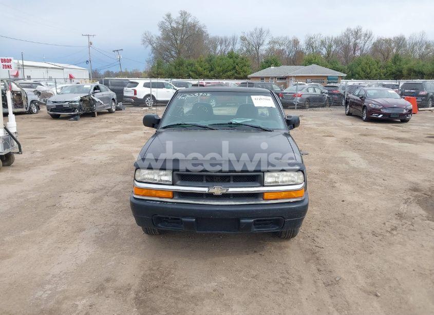 Photo 12 of 1999 Chevrolet S-10 (VIN 1GCCS1448XK236761)