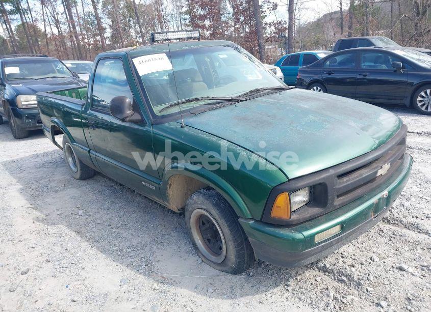 1997 Chevrolet S-10 LS FLEETSIDE (VIN 1GCCS1449VK130252) main photo