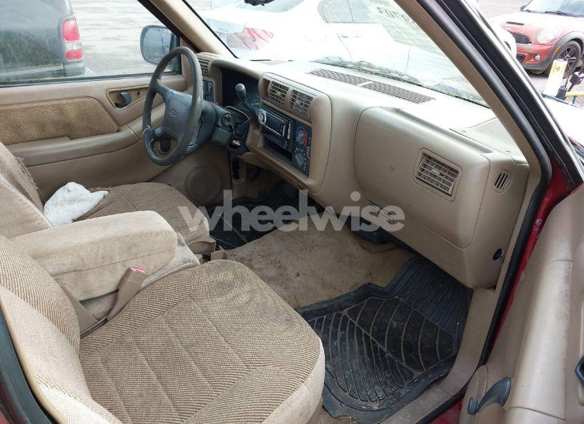 Photo 5 of 1997 Chevrolet S-10 LS FLEETSIDE (VIN 1GCCS1449VK204088)