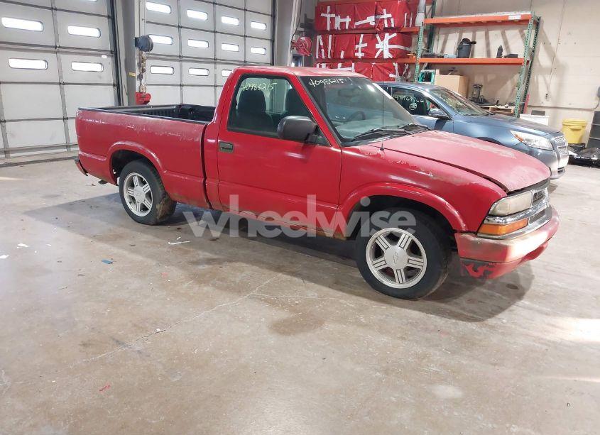 1999 Chevrolet S-10 LS (VIN 1GCCS1449XK163562) main photo