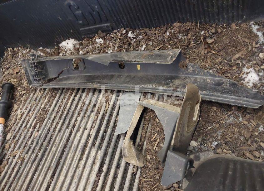 Photo 12 of 2000 Chevrolet S-10 LS (VIN 1GCCS144XYK137103)