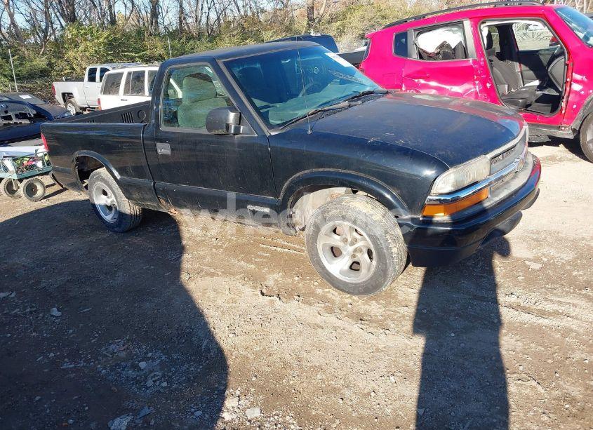 2001 Chevrolet S-10 LS (VIN 1GCCS14501K102942) main photo