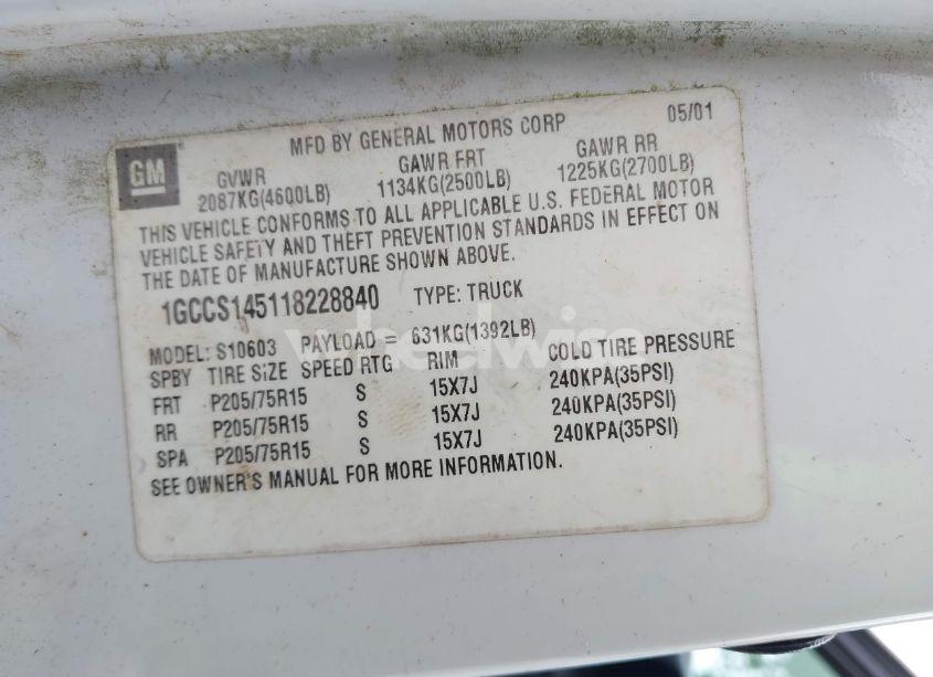 Photo 9 of 2001 Chevrolet S-10 (VIN 1GCCS145118228840)