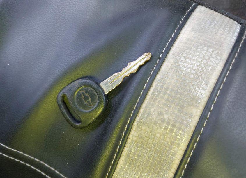 Photo 11 of 2002 Chevrolet S-10 LS (VIN 1GCCS145128164736)