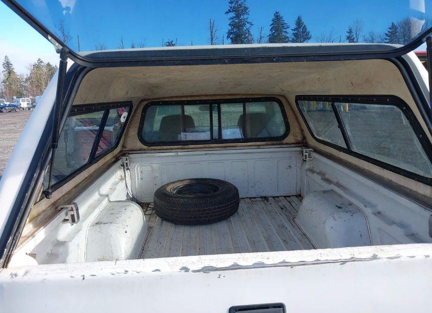 Photo 8 of 2002 Chevrolet S-10 (VIN 1GCCS145128203499)