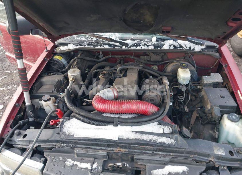 Photo 10 of 2001 Chevrolet S-10 (VIN 1GCCS145218210640)