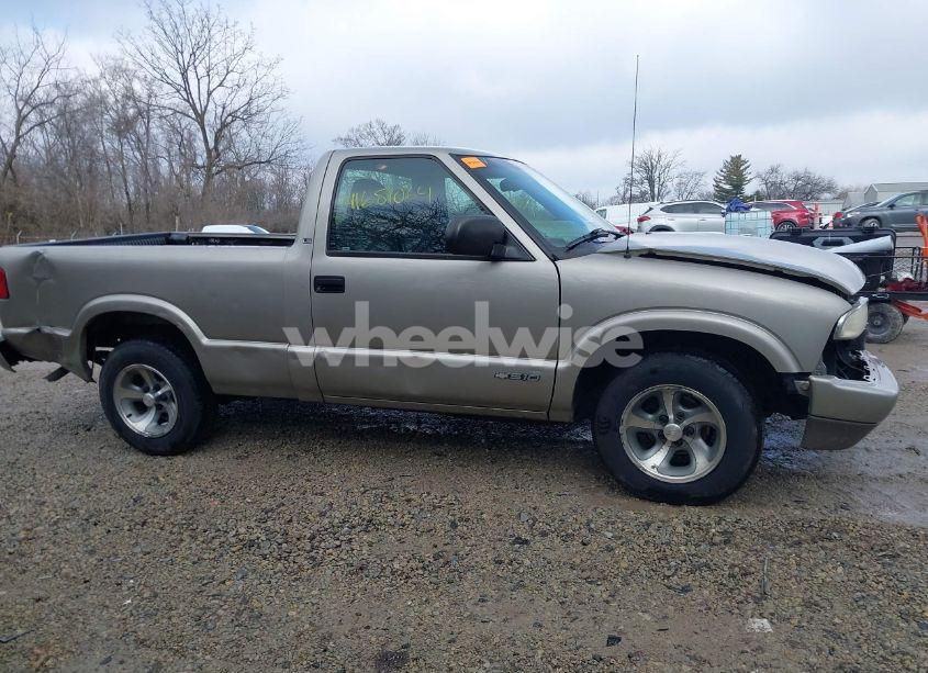 Photo 14 of 2001 Chevrolet S-10 LS (VIN 1GCCS14561K126436)