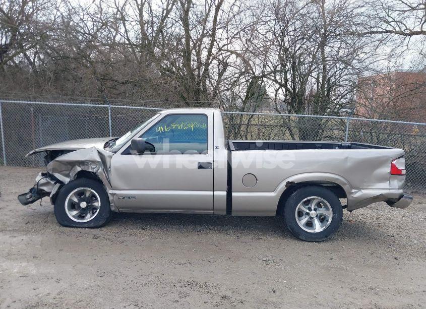 Photo 15 of 2001 Chevrolet S-10 LS (VIN 1GCCS14561K126436)