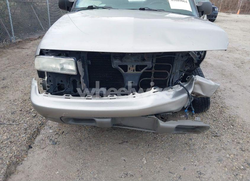 Photo 18 of 2001 Chevrolet S-10 LS (VIN 1GCCS14561K126436)