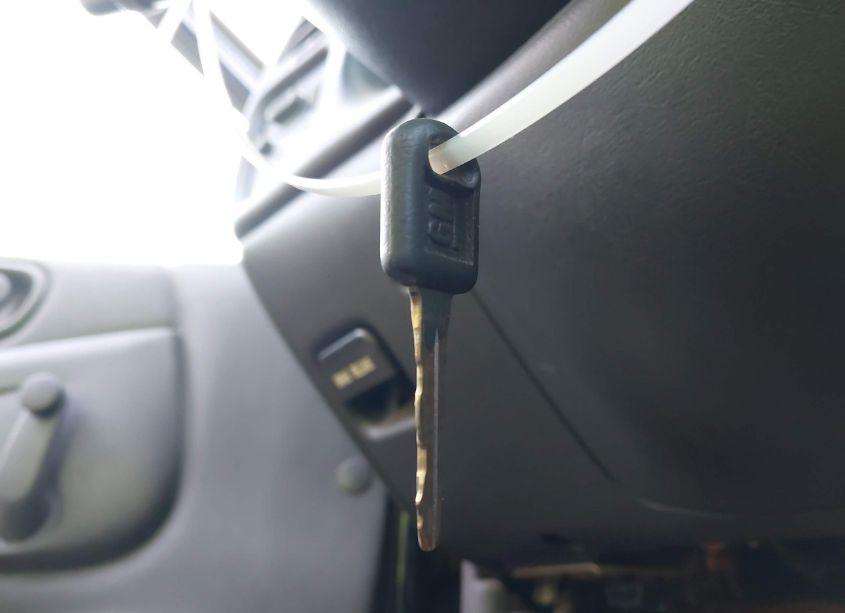 Photo 11 of 2002 Chevrolet S-10 (VIN 1GCCS145628137158)