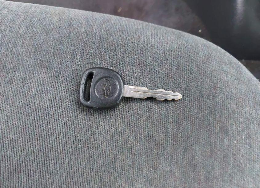 Photo 11 of 2002 Chevrolet S-10 LS (VIN 1GCCS145628141274)