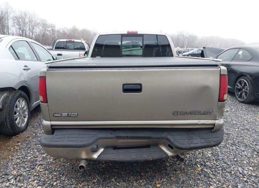 Photo 17 of 2002 Chevrolet S-10 LS (VIN 1GCCS145628141274)