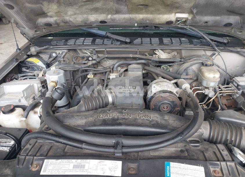 Photo 10 of 2000 Chevrolet S-10 LS (VIN 1GCCS1456YK216812)
