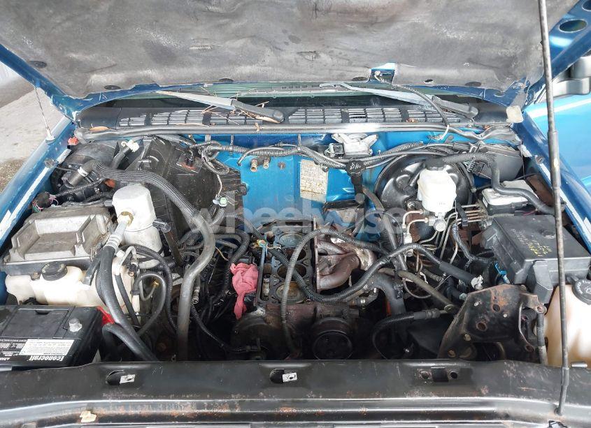 Photo 10 of 2001 Chevrolet S-10 LS (VIN 1GCCS145718229751)