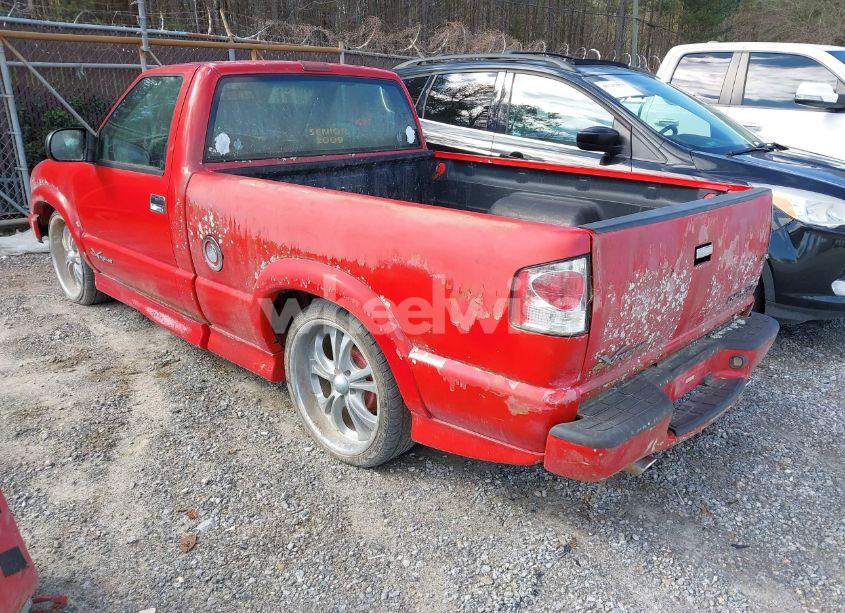 Photo 3 of 2000 Chevrolet S-10 (VIN 1GCCS1457Y8273047)