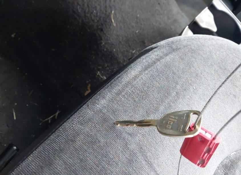 Photo 11 of 2001 Chevrolet S-10 LS (VIN 1GCCS14581K122162)