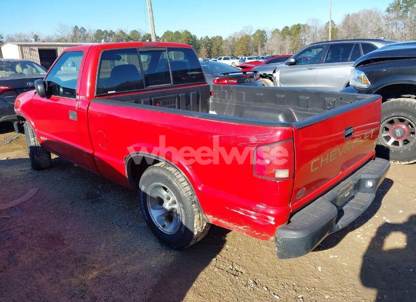 Photo 3 of 2002 Chevrolet S-10 (VIN 1GCCS145828125433)