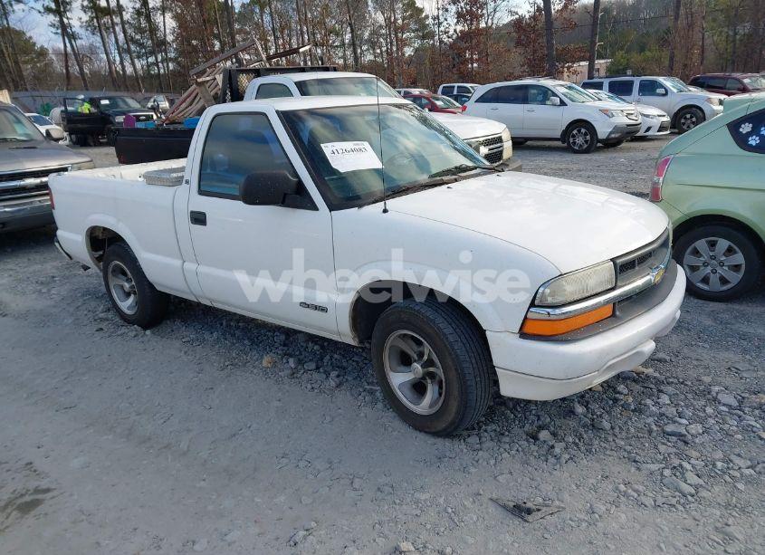 2000 Chevrolet S-10 LS (VIN 1GCCS1459YK284084) main photo