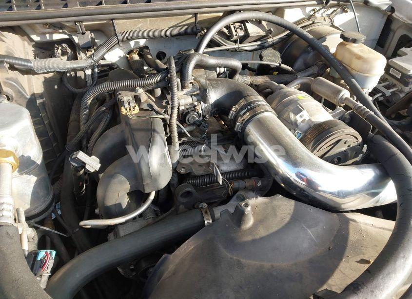 Photo 10 of 2000 Chevrolet S-10 LS (VIN 1GCCS1459YK284084)