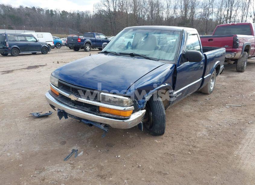Photo 6 of 2000 Chevrolet S-10 LS (VIN 1GCCS145XYK251420)