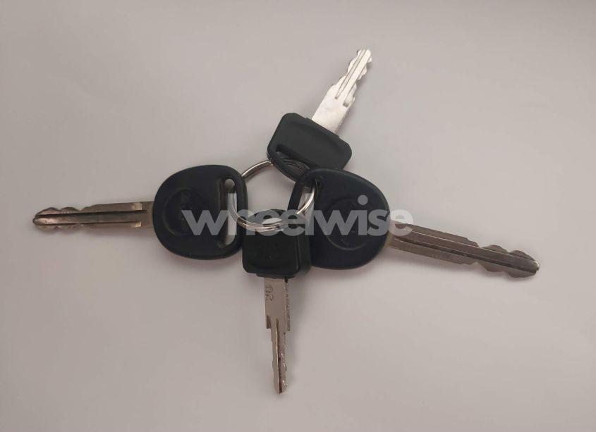 Photo 11 of 2004 Chevrolet Colorado LS (VIN 1GCCS146248199300)