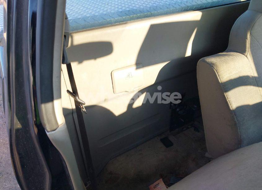 Photo 8 of 2005 Chevrolet Colorado (VIN 1GCCS148158247274)