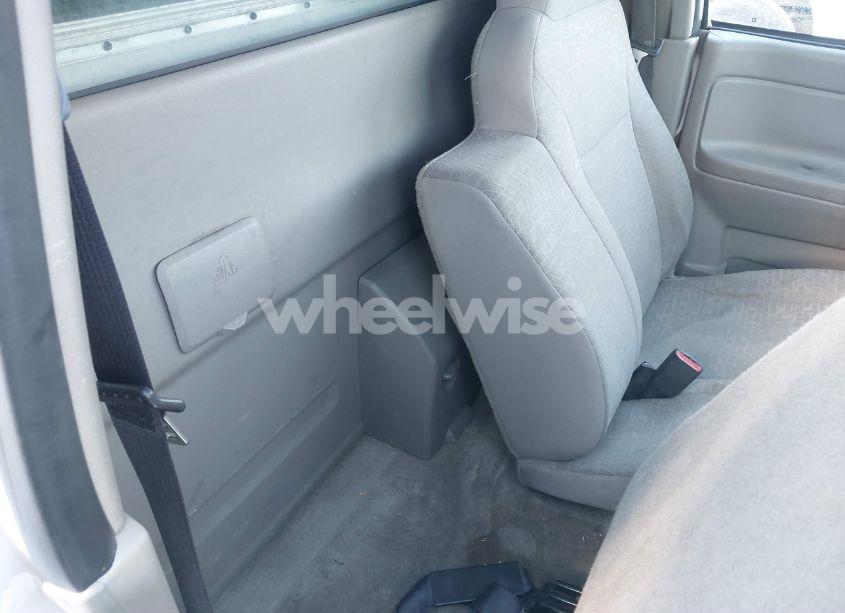 Photo 8 of 2005 Chevrolet Colorado (VIN 1GCCS148558277216)