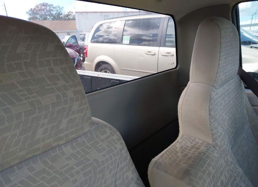 Photo 8 of 2004 Chevrolet Colorado N/A (VIN 1GCCS148648141837)