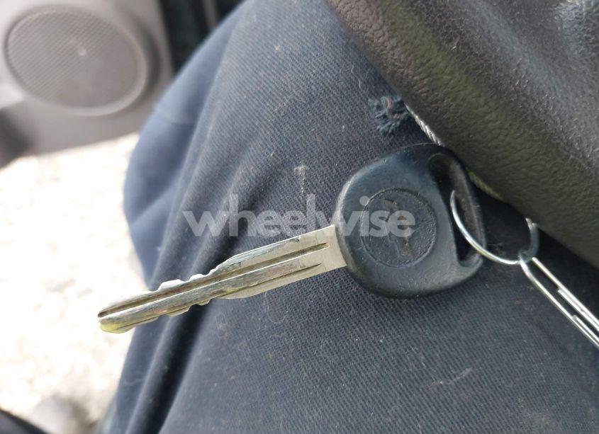 Photo 11 of 2004 Chevrolet Colorado LS (VIN 1GCCS148848145744)