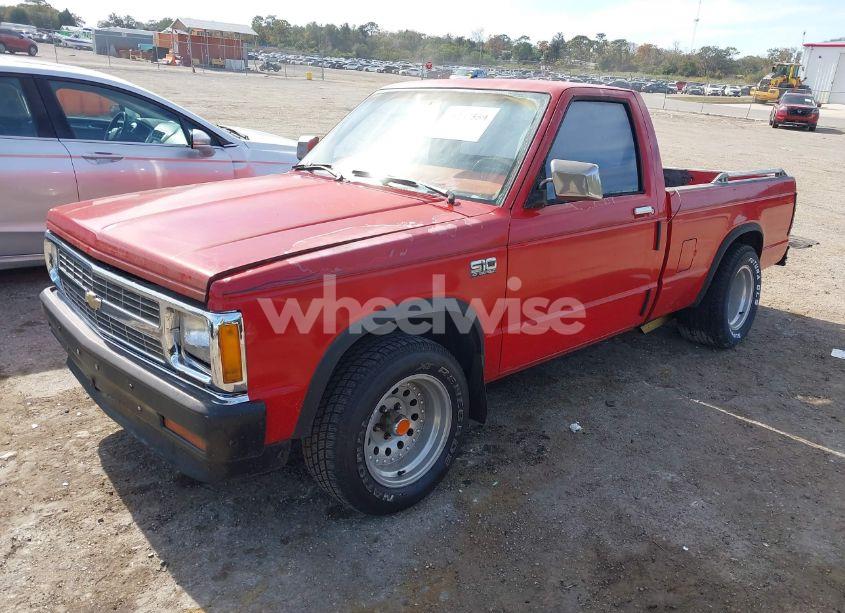 Photo 2 of 1985 Chevrolet S TRUCK S10 (VIN 1GCCS14B3F8179864)