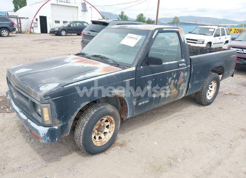 Photo 2 of 1991 Chevrolet S TRUCK S10 (VIN 1GCCS14E3M8126430)