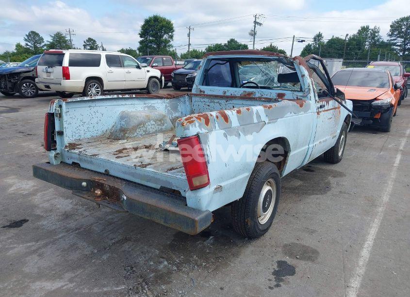 Photo 4 of 1991 Chevrolet S TRUCK S10 (VIN 1GCCS14E7M8105645)