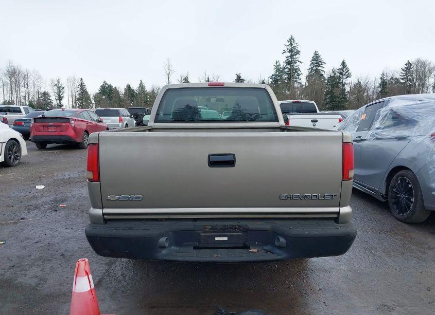 Photo 16 of 2003 Chevrolet S-10 (VIN 1GCCS14H038284636)