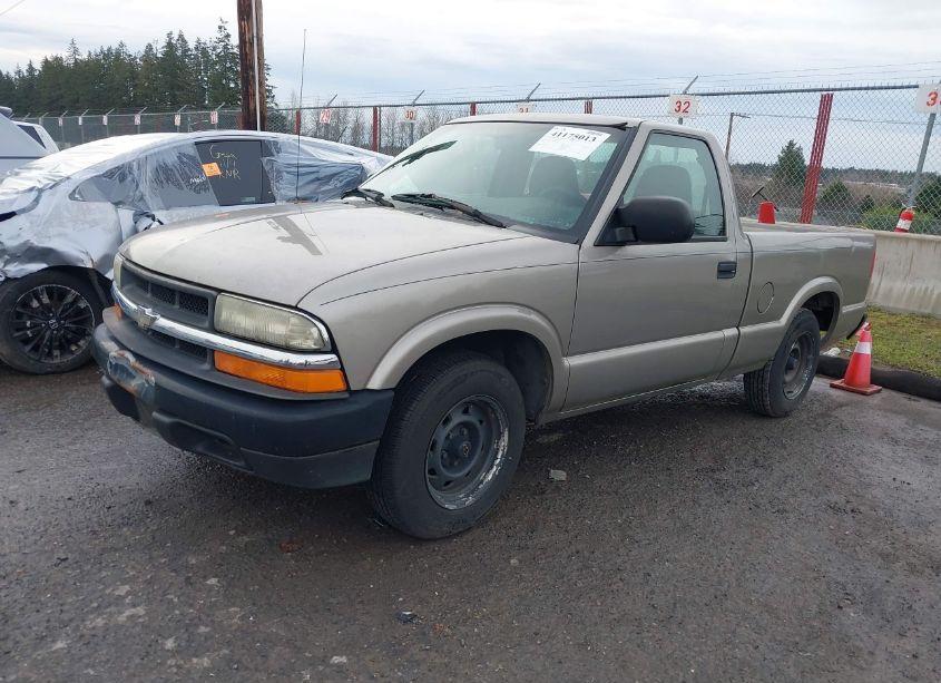 Photo 2 of 2003 Chevrolet S-10 (VIN 1GCCS14H038284636)