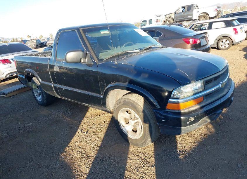 2003 Chevrolet S-10 (VIN 1GCCS14H338283917) main photo