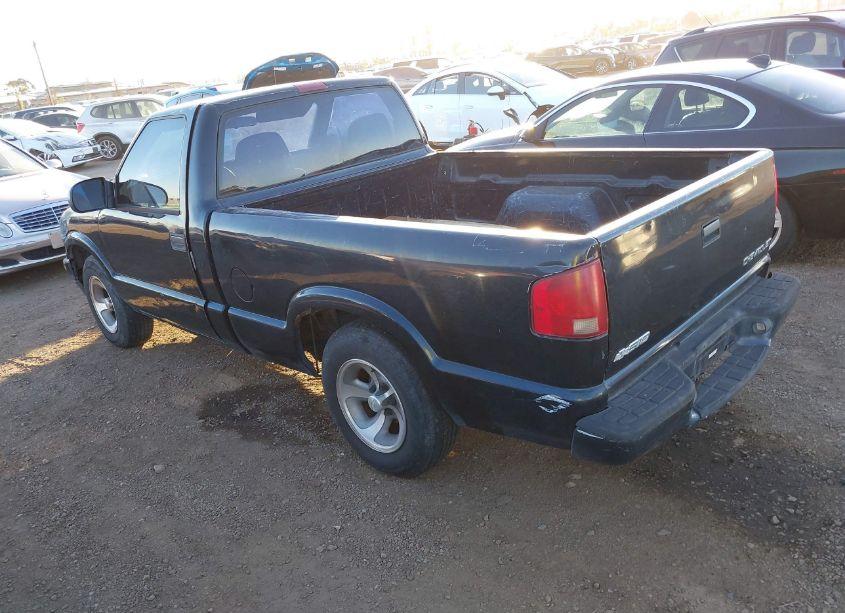 Photo 3 of 2003 Chevrolet S-10 (VIN 1GCCS14H338283917)