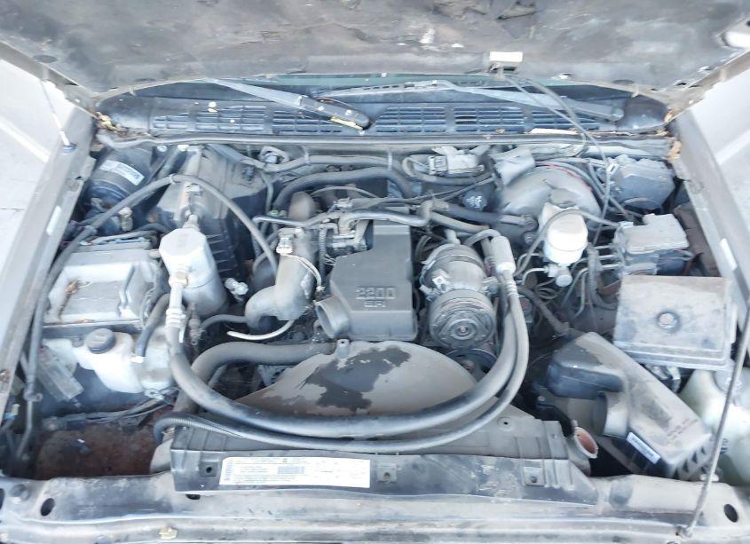 Photo 10 of 2003 Chevrolet S-10 (VIN 1GCCS14H638153114)