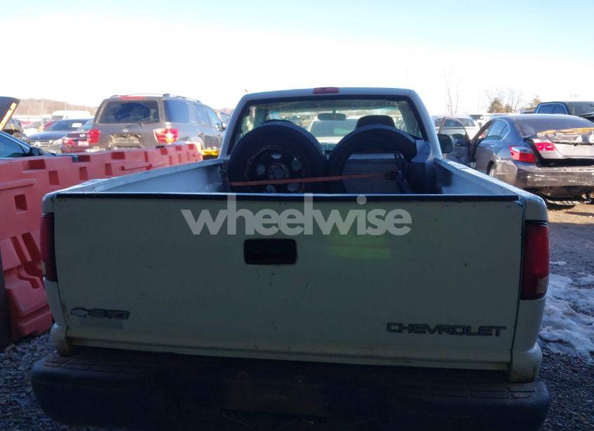 Photo 16 of 2003 Chevrolet S-10 (VIN 1GCCS14H738246577)