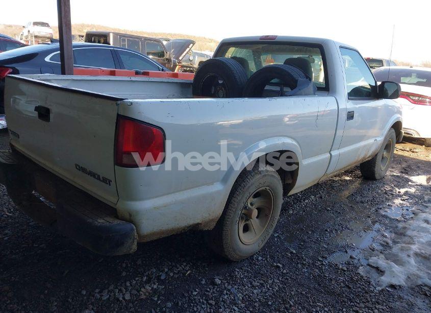 Photo 4 of 2003 Chevrolet S-10 (VIN 1GCCS14H738246577)
