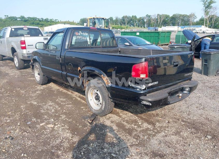 Photo 3 of 2003 Chevrolet S-10 (VIN 1GCCS14H938235502)