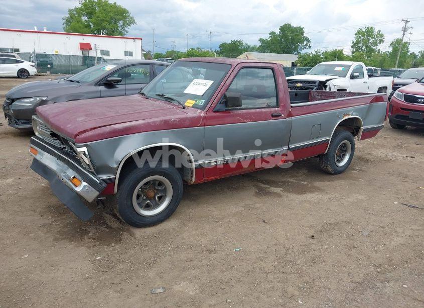 Photo 2 of 1992 Chevrolet S TRUCK S10 (VIN 1GCCS14R2N8185229)