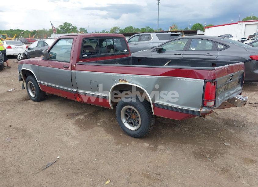 Photo 3 of 1992 Chevrolet S TRUCK S10 (VIN 1GCCS14R2N8185229)